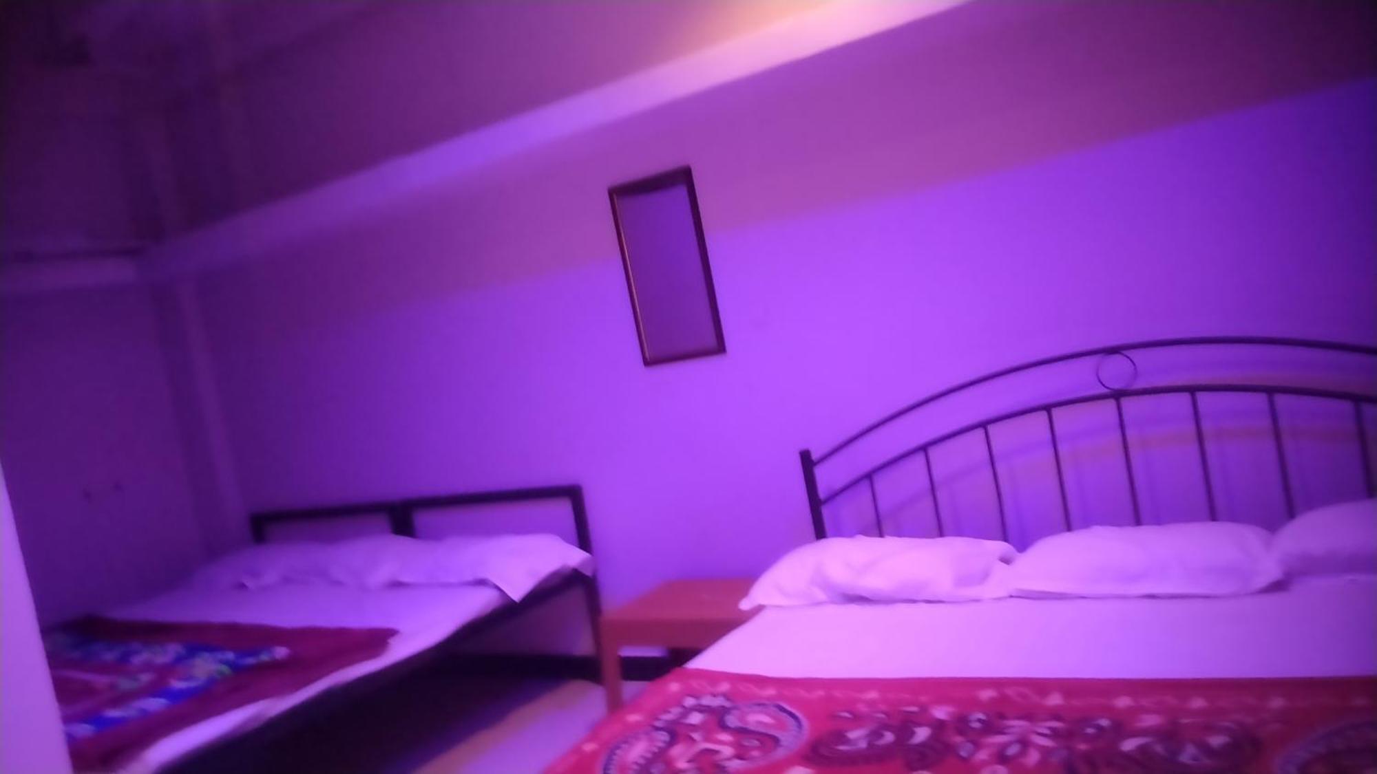 Shivlok Guest House Удджайн Экстерьер фото